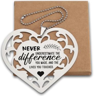 Imagem de Never Underestimate The Difference You Made Thank You Appreciation Retirement Leaving Gift for Coworkers Friends Boss Teacher Mentor Heart Hanging Ornament AGG16