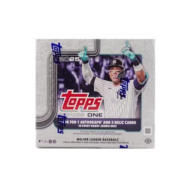 Imagem de Topps Cartões Colecionáveis De Beisebol Da Série 1 2025, Mlb Hobby, Pacote Com 10 Unidades (1 Autógrafo E 2 Relíquias Por Caixa Gigante)