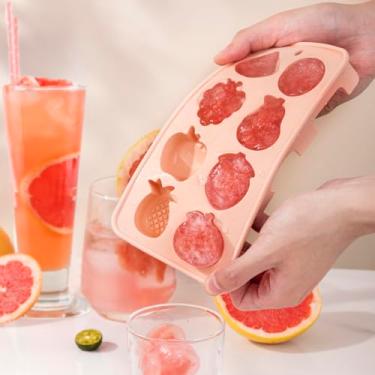 Imagem de Bandeja flexível de silicone para cubos de gelo de frutas – o molde rosa faz 8 cubos de gelo em forma de novidade para chocolate, geleia, velas, fácil liberação e pode ser lavada na lava-louças