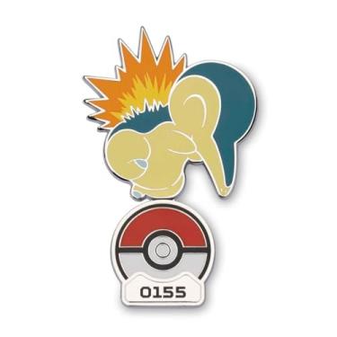 Imagem de Pokémon: Broche de pé Cyndaquil - Pokémon Center - Broche - Laranja - Clássico - Vermelho, Amarelo