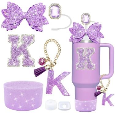 Imagem de Conjunto de acessórios de copo Stanley roxo de 7 peças, decorações de iniciais para Stanley Cup 850.5 g 1,134 g, inclui cobertura de canudo de joia, tampa à prova de derramamento, pingente de alça