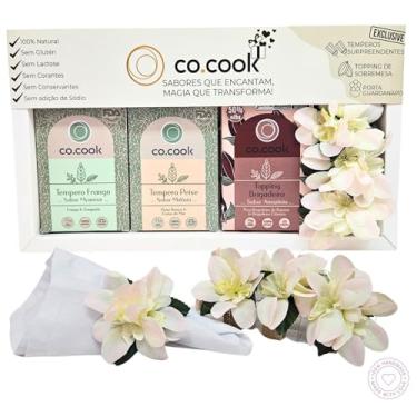 Imagem de CoCook Kit Presente Especiaria Tempero 100% Natural Frango Sabor Myanmar, Tempero Peixe Sabor Malásia, Topping de Brigadeiro Sabor Amazônia e 4 Porta Guardanapos ideal para Presentes,