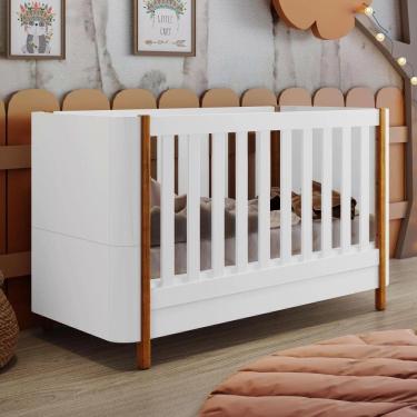 Imagem de Berço Curvo Multifuncional Mini Cama Olivia em MDF Branco Fosco com Pés em Madeira Carolina Baby