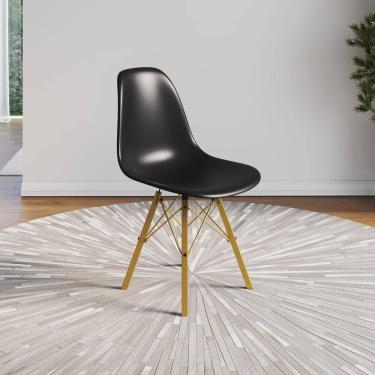 Imagem de Cadeira Eames Tubo Ferro Dourado Assento Preto