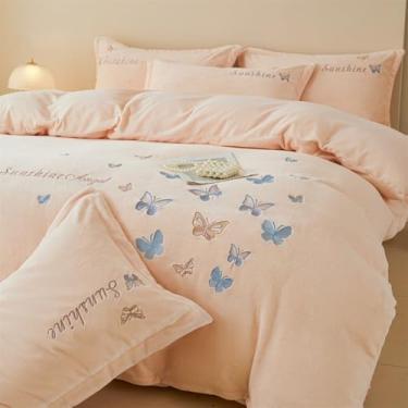 Imagem de Conjunto de capa de edredom e saia de cama em veludo macio cor leite com bordado de borboletas, ideal para o outono e inverno. Cor rosa. Tamanho Queen (200x230cm).