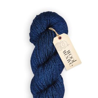 Imagem de Woolweave Fio de seda merino – Mistura luxuosa tingida à mão de 75% lã de merino e 25% seda – Peso DK, novelo de 100 g, 200 jardas – fio macio, brilhante e elegante para tricô e crochê
