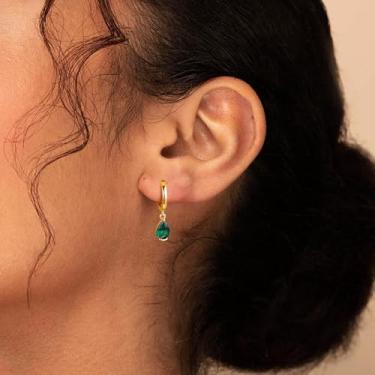 Imagem de Conjunto de brincos de argola de ouro pequeno para mulheres, banhado a ouro 14 K, argolas delicadas, verde e zircônia cúbica, 10mm, Aço inoxidável, Sem pedra preciosa