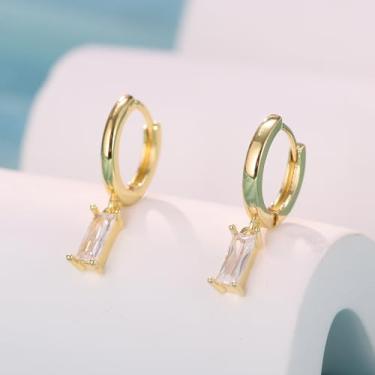 Imagem de Brincos de argola banhados a ouro para mulheres com zircônia cúbica pequenos delicados e leves brincos pendentes, standard, Cobre, Sem pedra preciosa