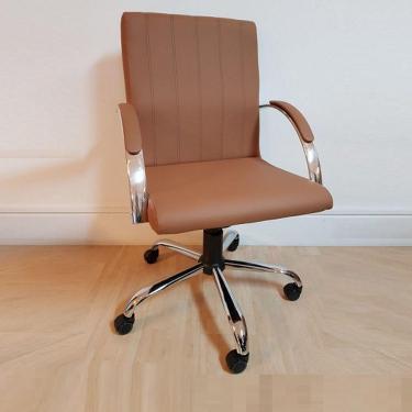 Imagem de Cadeira Escritório Presidente Giratória Caramelo Reclínio