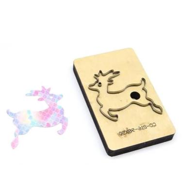 Imagem de Molde de corte de couro de veado de Natal, cortador de corte de matriz artesanal, modelo de ferramenta de perfuração de modelagem de base de madeira