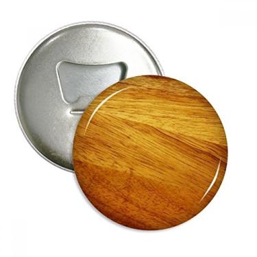 Imagem de Emblema multifuncional de madeira com estampa de listras subtuadas irregulares, abridor de garrafa, ímã de geladeira