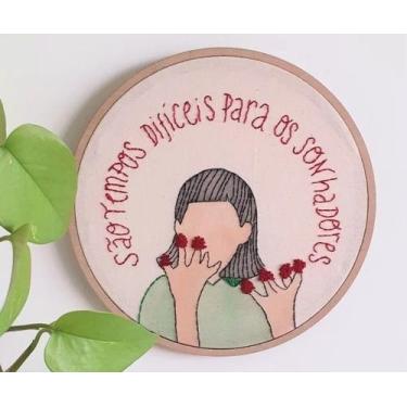 Imagem de Tecido com risco para bordado livre com guia de pontos e tutoriais. Ri