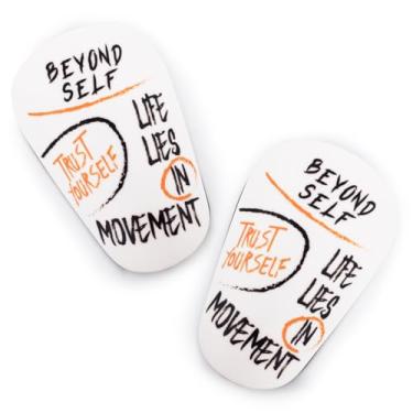 Imagem de NQEUEPN 2 Peças Mini Caneleiras De Futebol, 3,94 X 2,36" Extra Pequenas, Protetores Futebol Em Miniatura, Equipamento Proteção Para Adolescentes, Crianças, Adultos, Meninos E Meninas (Palavra)