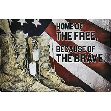 Imagem de Hillman 844672 Placa Home of the Free Because of the Brave, placa de caverna masculina, placa de novidade, decoração de bar, alumínio, 30,5 x 45,7 cm