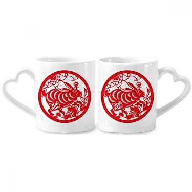 Imagem de Conjunto de canecas de porcelana para casal, coelhos cortados em papel, animais, chinesas, arte do zodíaco, coelhos de cerâmica, coração