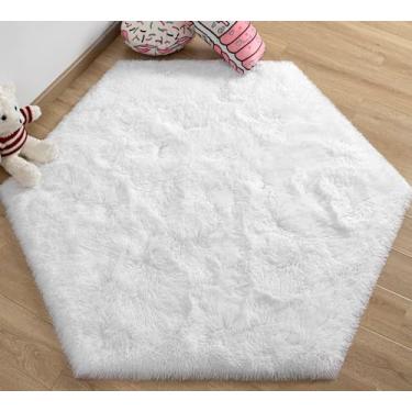 Imagem de EVOIONOS Tapete hexagonal branco para barraca de princesa, tapete fofo para quarto de crianças, tapete hexagonal de 10 x 12 metros para barraca de meninas, tapete macio e peludo, felpudo para quarto
