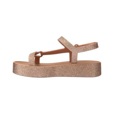 Imagem de Melissa Sandálias plataforma Sun Downtown – Sandálias modernas para mulheres – Sandálias versáteis de verão – Estilo praia ao jantar – Sola perfumada com chiclete, Bege brilhante, 38