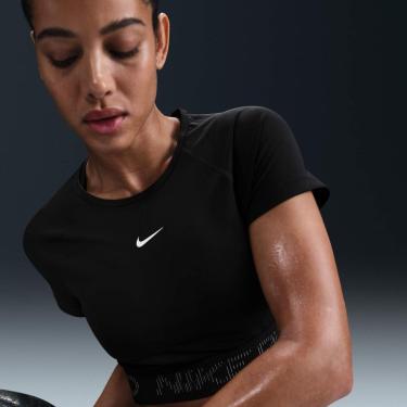 Imagem de Camiseta Nike Pro Cropped Feminina-Feminino