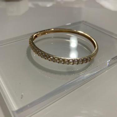 Imagem de Bracelete Simone, um clássico que nunca sai de moda com toque de zircô
