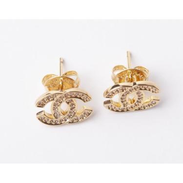 Imagem de Brinco Inspiração Chanel Folheado em Ouro Amarelo