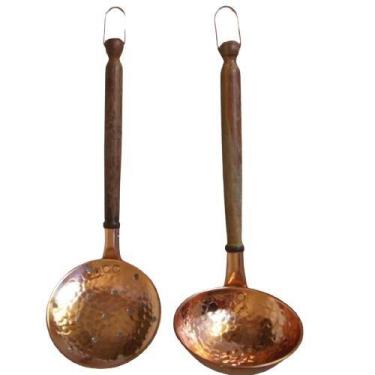 Imagem de Kit Concha e Escumadeira em Cobre e Cabo de Madeira G - Metal Arte