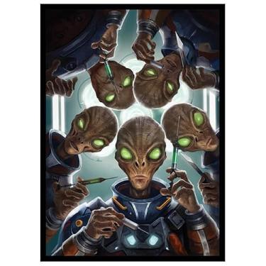 Imagem de Fantasy North - The Abduction – 100 capas lisas foscas para cartas colecionáveis TCG – Aliens – Serve para Pokémon Magic MTG Commander e outros jogos de cartas – Capas de cartas (FN133S)