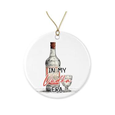 Imagem de Enfeite de Natal de vodka - Amante de vodka - Enfeite de vinho de cerâmica - Lembrança engraçada de Natal - Decoração de árvore de Natal - Presente para amigos impresso em ambos os lados