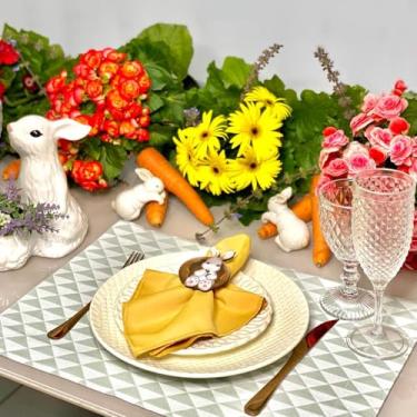 Imagem de Kit 6 Jogos Americanos com 6 Guardanapos e 6 Pg Páscoa Colorido Póa (TRIÂNGULO VERDE - GUARDANAPO AMARELINHO - PG COELHO CHOCOLATE)
