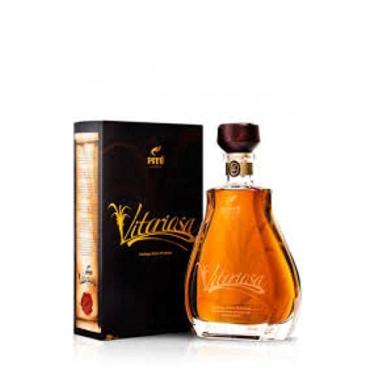 Imagem de Cachaça Pitú Vitoriosa 750ml (Embalagem Presente)