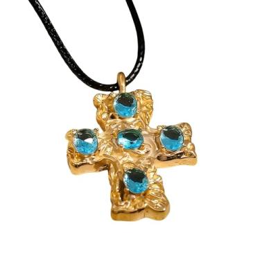 Imagem de WARIDAR MAX Colar com pingente de cruz de zircônia cúbica martelada banhada a ouro 18 K, brincos de pino | Colar hipoalergênico de luxo com cordão preto, brincos de pino | Colar com pingente de fé