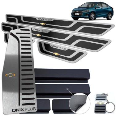 Imagem de Descanso de Pé + Soleira Onix Plus 2020 Preto Alto Relevo