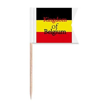 Imagem de Bandeiras de palito de dente com texto de representação da Bélgica para marcação de bolo de festa, prato de queijo