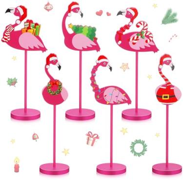 Imagem de Gerrii 6 Pcs Christmas Flamingo Wood Table Centerpieces Xmas Luau Standing Block Sign Set Pink Hawaiian Tropical Bird Topper Decor Flamingo Table Sign for Home Xmas Holiday Office Desk Party Supplies