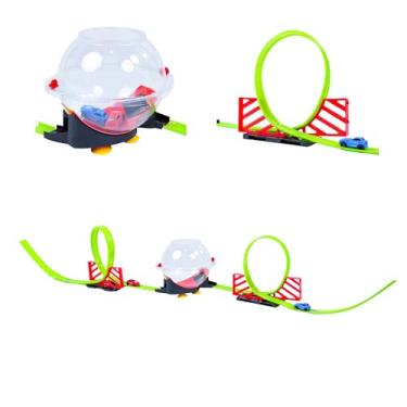 Imagem de Pista de Corrida com Looping Duplo, Carrinhos de Brinquedo e Cúpula Transparente