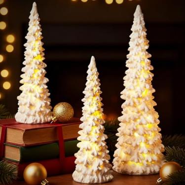 Imagem de Flutesan 3 peças de estatuetas brancas de árvore de Natal com luzes, estatueta de pinheiro de aldeia de resina brilhante, iluminada, operada por bateria, decorações de férias para mesa e casa