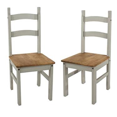 Imagem de Duas Cadeiras de Madeira Cinza Lavado
