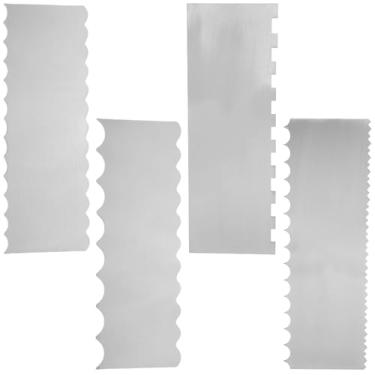 Imagem de Conjunto de 4 peças de bolo mais suave, raspadores de aço inoxidável com lâminas retas, onduladas e serrilhadas, ideal para projetos personalizados de bolos e projetos de panificação