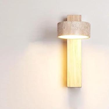 Imagem de Luminária de parede de cabeceira estilo creme com interruptor de puxar, fio giratório, luz LED, acabamento em madeira rústica de nogueira e iluminação suave direcionada para baixo.