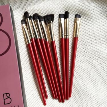 Imagem de Conjunto de pincéis de maquiagem vermelho-dourado de 12 peças | Pincéis de cerdas macias para blush e sombra de nariz com bolsa de armazenamento 22-1