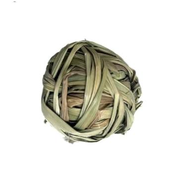 Imagem de Bola de mastigar grama tecida - Brinquedo natural para animais de estimação pequenos para hamsters, coelhos, pássaros e chinchilas