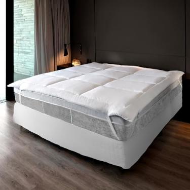 Imagem de Pillow Top Branco Capa Protetora de Colchão Matelado Macio Manta Siliconada Antialérgica Tecido Malha 400 Fios Lavável, Elástico Reforçado Tamanhos King, Queen e Solteiro (Queen)