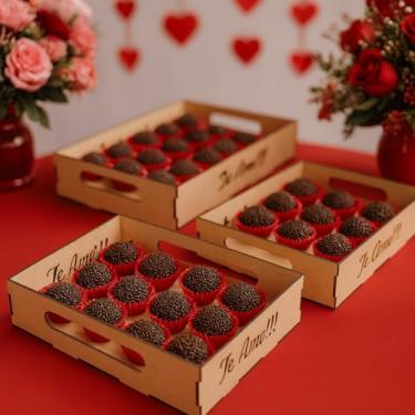 Imagem de Kit com 10 Bandeja MDF Cru 30x20x6 para Decoração de Festa e Cesta para Presentes Coração, Estrela, Te Amo, Feliz Aniversário e Lisa ( )