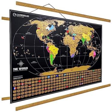 Imagem de Pôster do mapa de Landmassa Scratch Off World. Impressão de mapa original do rastreador de viagem com bandeiras, Estados Unidos delineado. Design limpo e cores vibrantes para fazer sua história ganhar vida. The Gift Travelers Want., Black and Gold With Frame, 24 (h) X 36 (w)
