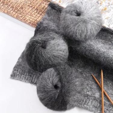 Imagem de Fio de lã macia gradiente tricô mohair bola de crochê artesanato várias cores para suéteres faça você mesmo boneca cachecóis acessórios cinza A