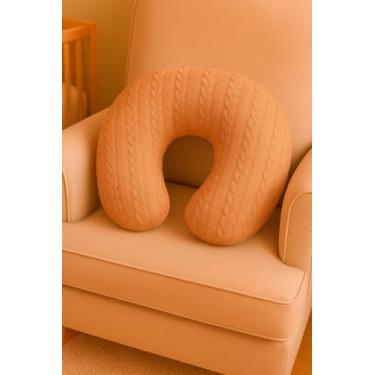 Imagem de Almofada de Amamentação Tricot Avelã Formato Anatômico em U, 100% Acrílico Anti-alérgico, Enchimento Siliconado, 37 x 45 x 13 cm