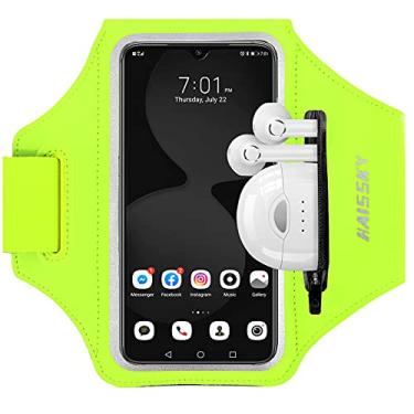 Imagem de HAISSKY Braçadeira de corrida com airpods bolsa braçadeira de celular para iPhone 11/11 Pro/XR/XS/8/7, capa de celular esportiva resistente à água com tela sensível ao toque e compartimento para chave de carro para telefone de 6,5 polegadas, Green (Up to 6.5'')