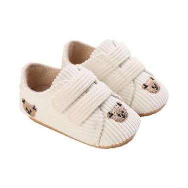 Imagem de Sapatos Para Bebês Com Design De Urso Em Cartoon, Isolamento De Algodã