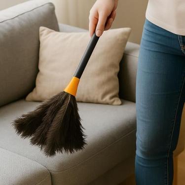Imagem de Espanador De Pó Penas De Peru Naturais 34cm Limpeza Delicada Móveis - 