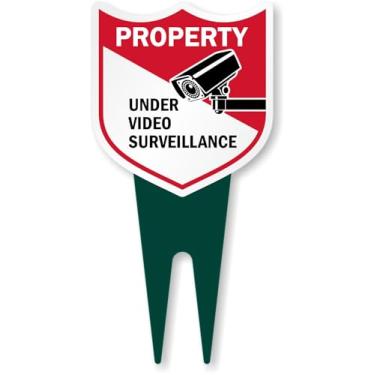 Imagem de SmartSign Placa de estaca Property Under Video Surveillance Yard com símbolo, 15 x 30 cm, placa composta de alumínio de 120 mil com sobretudo para o exterior, placa em forma de escudo com estacas de