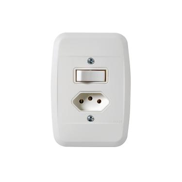 Imagem de Interruptor com Tomada Pezzi Embutir Branca Interruptor Simples + Tomada 20A